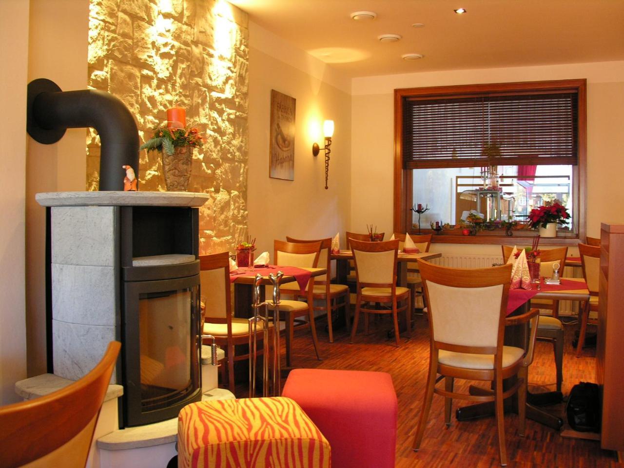 Hotel & Restaurant Zum Deutschen Hause Kirchhatten Dış mekan fotoğraf
